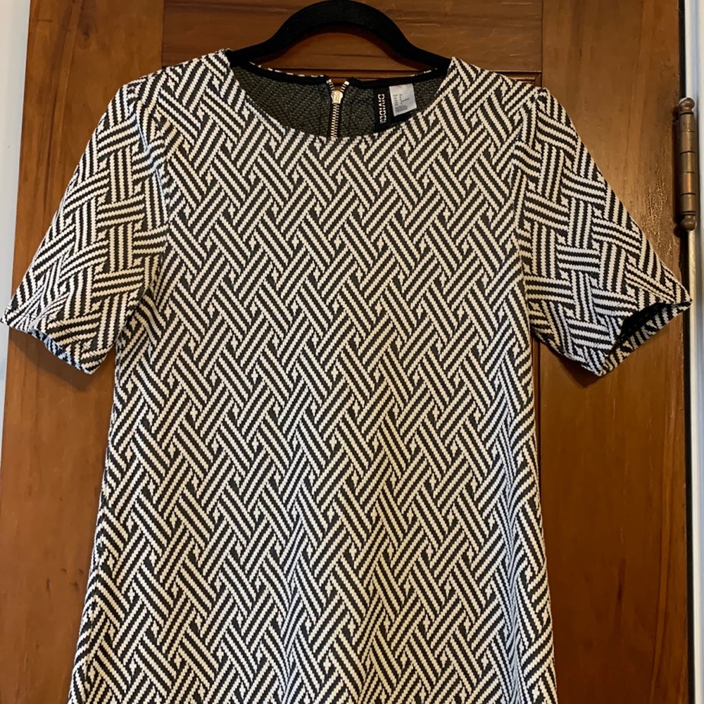 H&M dress size 6